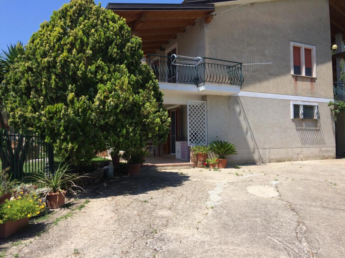 Casa Vacanze La Tuia Castellabate Luaran gambar