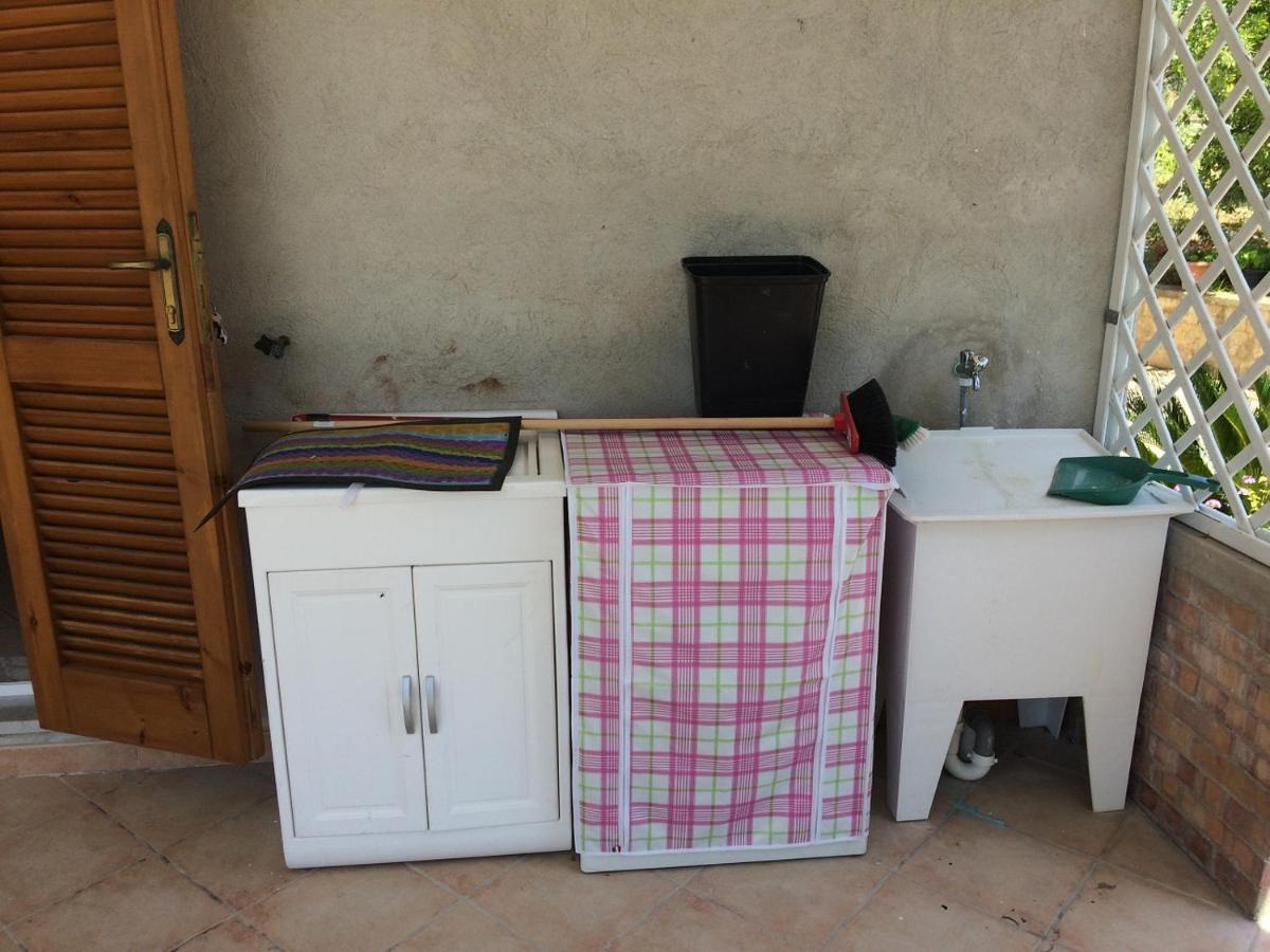 Casa Vacanze La Tuia Castellabate Luaran gambar